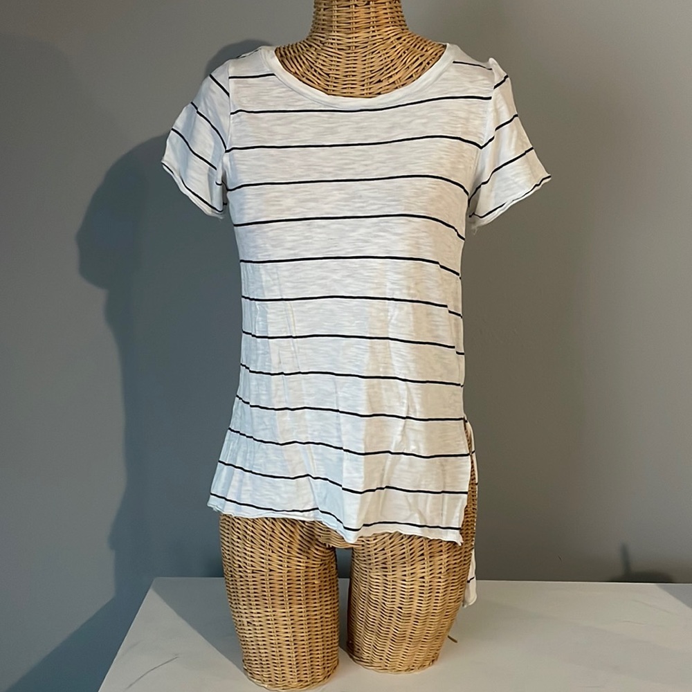 Peyton Jensen high low tee